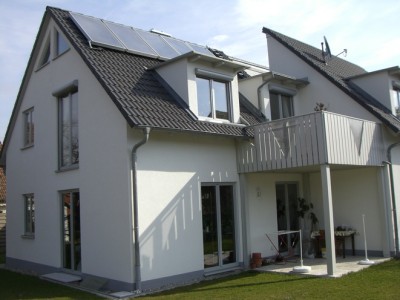 Helle 4-Zi.-Wohnung, ruhige Lage mit Balkon & exklusiver Ausstattung