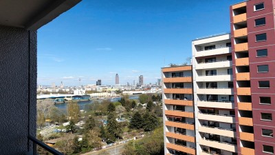 Möbliertes Whng. 1,5-Raum-Wohnung mit Balkon und Einbauküche in Frankfurtammein