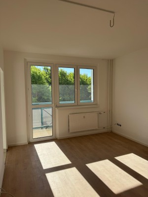 Sanierter Wohntraum mit Aufzug & Balkon – ideal für Paare oder Singles mit Anspruch!