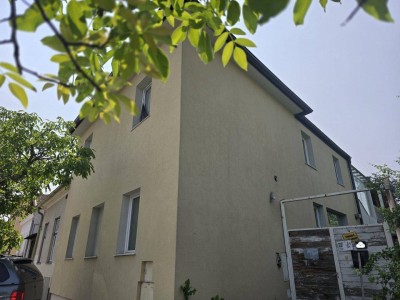 + NOTVERKAUF + OPEN HOUSE SONNTAG, 15.06. AB 15:30 UHR BIS 18:00 UHR ++ MEHRFAMILIEN HAUS mit 3 SEPARATEN WOHNEINHEITEN + 11 ZIMMER + BAHNHOFSNÄHE
