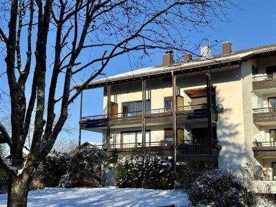 Bergblick, Balkon, Aufzug: 
Sanierte 3-Zi.-Whg. in zentraler Lage von Murnau, vermietet
