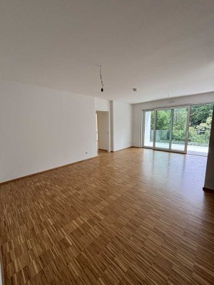 4-Zimmer-Neubauwohnung mit Blick ins Grüne