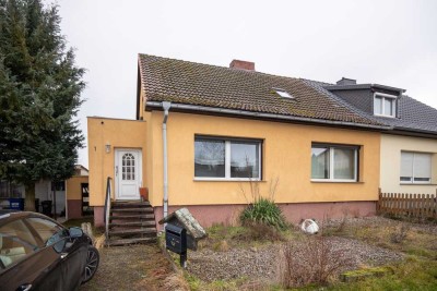 Listenpreis 135.000,00 € - Einfamilienhaus am Stadtrand von Altentreptow,  nahe Wiesen und Felder
