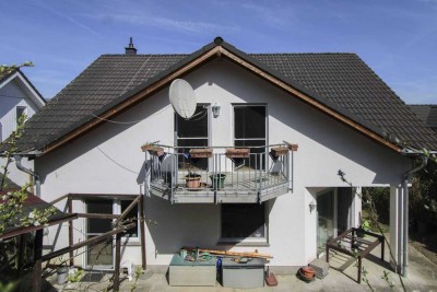 Freistehendes EFH mit Terrasse, Balkon und Garten in Bad Schwalbach