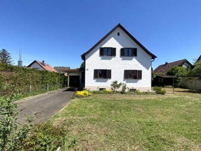 Charmantes freistehendes-Einfamilienhaus