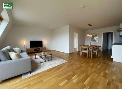 Zentrale 2-Zimmer-Wohnung mit Balkon, Schlossbergblick und Tiefgarage
