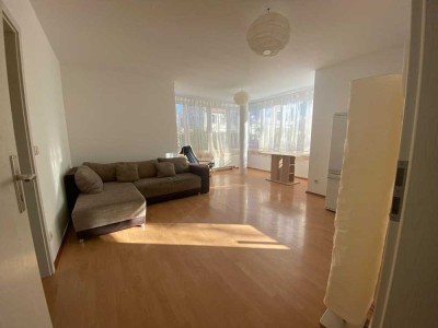 Möblierte und helle 2-Zimmer-Wohnung nahe Unklinikum und Campus Johanstadt