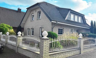 TRAUMHAUS VOM FEINSTEN: IHR NEUES ZUHAUSE IN ÜBACH-PALENBERG