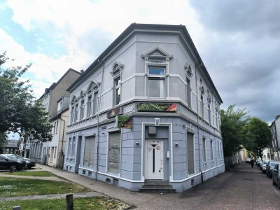Geldanlage:  Saniertes Haus mit 9 Einheiten direkt am Bahnhof Mülheim