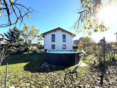 Gösting – Einfamilienhaus mit ca. 123,38 m² Wohnfläche in ruhiger Lage, 5 Zimmer, Pool, Grundfläche 1.031 m²