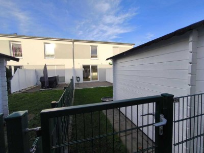 Reihenhaus in zentraler Lage mit Sonnen-Terrasse, Garten und Gartenhäuschen