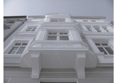 Helle und attraktive Altbauwohnung in beliebter und ruhiger Lage