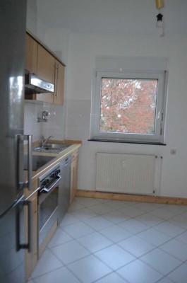 Schöne 2 Zimmer-Wohnung mit Balkon und EBK in Kelkheim-Hornau