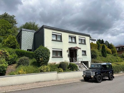 Freistehendes Einfamilienhaus mit schönem Garten in begehrter Lage von Sulzbach