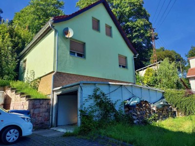 Schmuckes Haus in bester Lage von Schönbrunn/Thüringer Wald