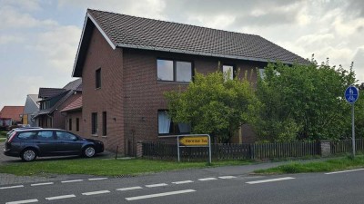 Gut vermietetes 2-Familenhaus zu verkaufen! Mit Garagen! Laufend modernisiert!