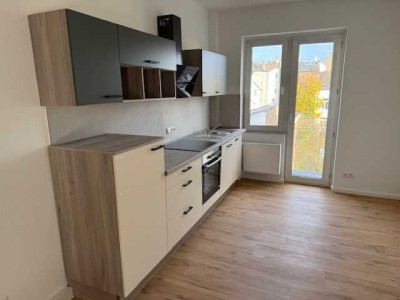 Bonn- Altstadt Helle 2-Zimmer Wohnung mit Balkon  Allein / Paare / WG