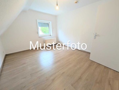 **Garten gefällig? +neuer Laminat +frisch gestrichen +neues Tageslichtbad +eigener Garten**