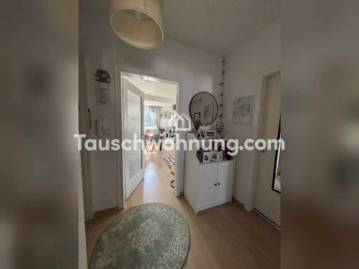Tauschwohnung: Biete helle 2-Zimmerwohnung + Balkon und Suche mind. 3 Zimmer