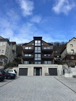 Neuwertige 2-Zimmer Wohnung mit Balkon in Niefern-Öschelbronn