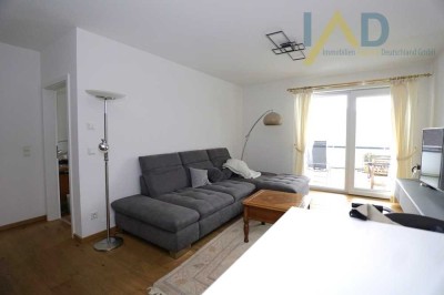 *** Neuwertige, sehr schöne barrierefreie 2 Zimmer Wohnung mit gr. teilüberdachten Balkon, Tiefgarag