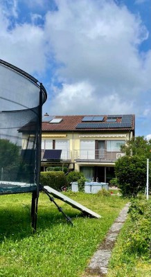 Sanierte Doppelhaushälfte in Freudental / Einzelgarage, Garten, Solar + PV inkl. Akku, Einbauküche