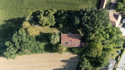 Renovierungsbedürftiges Landhaus in Alleinlage auf wunderschönem Grund - kurze Wege nach LA und R