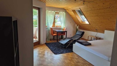 Möblierte Dachgeschoßwohnung in Kirchheim zu vermieten