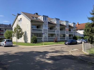 2,5 Erdgeschosswohnung mit großem Balkon in Karlsruhe