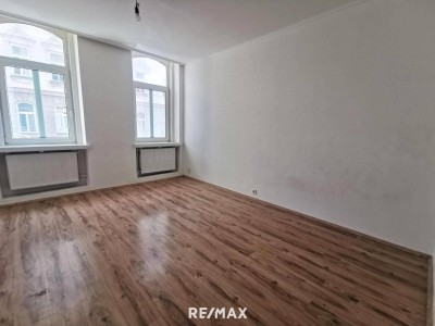 1 Zimmer, renovieren / sanieren in Ruhelage. Zweites Zimmer zum Verkauf vorhanden.