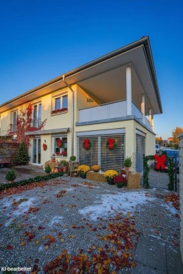 Architekten-Doppelhaushälfte mit Stil, Garten &amp; Großzügige Terrasse im Obergeschoss