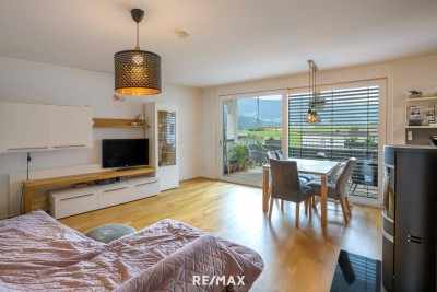Wohnen mit Komfort: 3-Zimmer-Wohnung mit Lift, Terrasse &amp; 2 TG-Plätzen