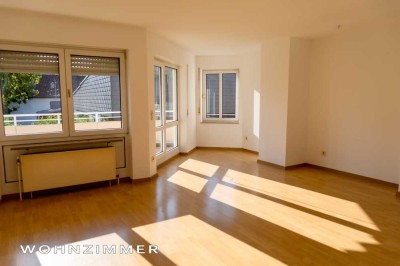 Tolle 4-Raum-Wohnung mit 2 Balkonen/Hobbyraum/Büro/Tiefgaragenstellplatz von Privat!