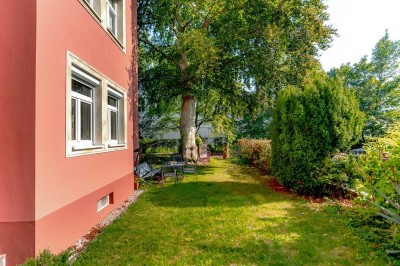 150 qm eigener Garten, Balkon mit Gartenzugang, Eckwanne - tolle Ausstattung, ruhige Lage!