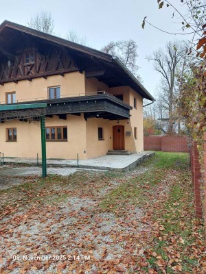 Modernisiertes Einfamilienhaus mit 5 Zimmern und großem Garten in Bad Aibling