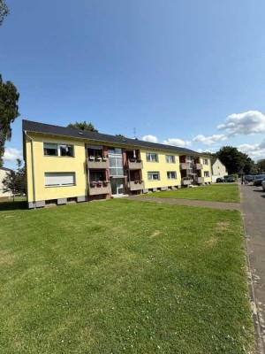 Lichtdurchflutete Wohnung im 1. OG mit Balkon in ruhiger Lage von Dinslaken