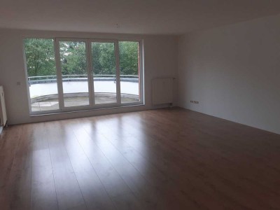 *** Gepflegte 2 Zimmer Wohnung mit Balkon in Dünnwald ***