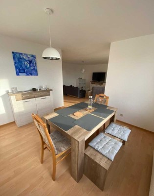 Helle 3-Zimmer-Wohnung mit schönem Schnitt und Balkon