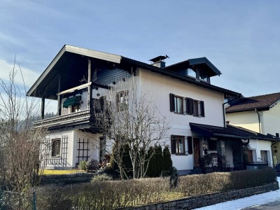 Adnet- ruhiges Haus mit herrlichem Garten, direkt am Sumpbach