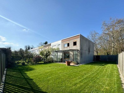 Reihenendhaus mit sonnigem Erbpachtgrundstück in ruhiger Lage