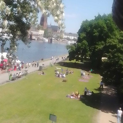 Möblierte 2 Zimmer-Frankfurt