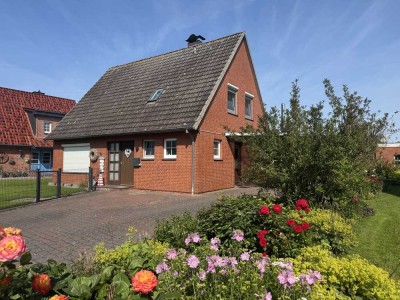 Nah an der Eider. Einfamilienhaus in Ortsrandlage.