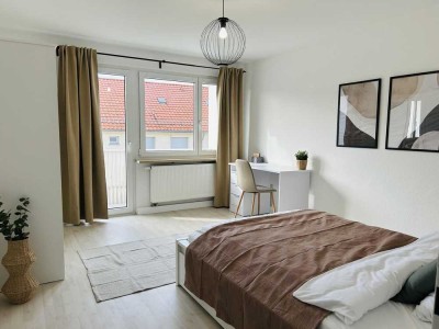 Vollmöblierte helle 2 Zimmer Wohnung mit Balkon EBK WLAN / zentral & ÖV Anbindung