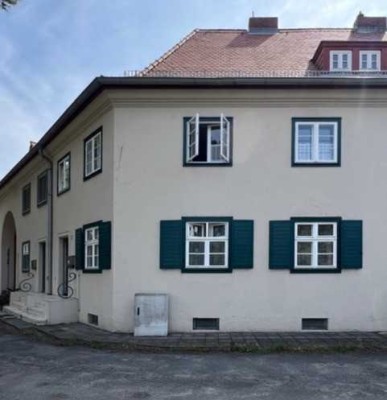 Idyllisches Reihenhaus direkt am See – Vollständig renoviert inkl. Einbauküche und Garage