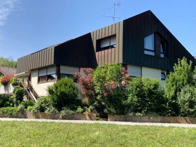 Freundliche und helle 4,5-Zimmer-Wohnung mit Balkon in ruhiger und schönen Lage