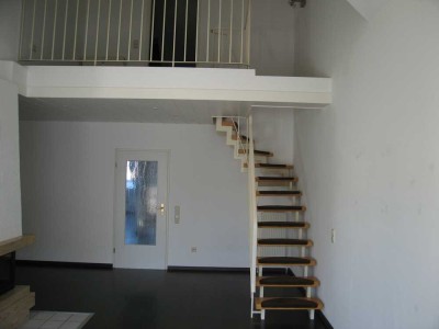 4-Zimmer-Maisonette-Wohnung in Idstein, zenrtumsnah mit Kamin