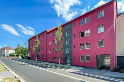 1 Zimmer – renoviert – zentrale Lage – Einbauküche