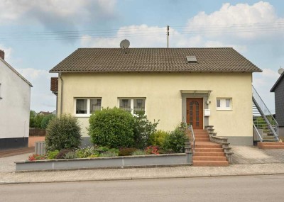 freistehendes 2-Familienhaus in Saarwellingen