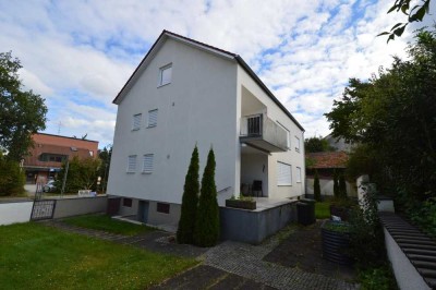 RESERVIERT ! Freies 3-Fam.-Haus mit Garage + Stellplatz in Lappersdorf Zentrum