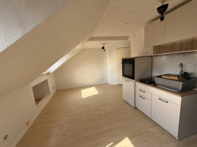 Modernisierte 2-Raum-Wohnung mit Einbauküche in Nürnberg 3 Gehminuten zum Hbf